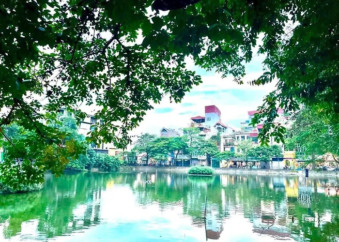 IL Divo Hostel&Spa 61 Bát Sứ
